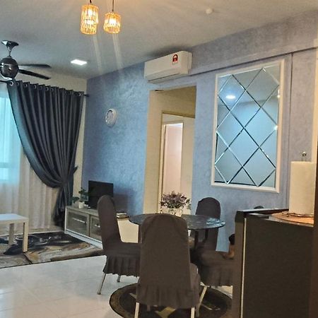 Leezahomestay Bayan Lepas Esterno foto
