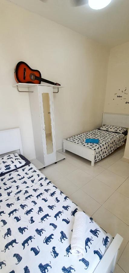 Leezahomestay Bayan Lepas Esterno foto