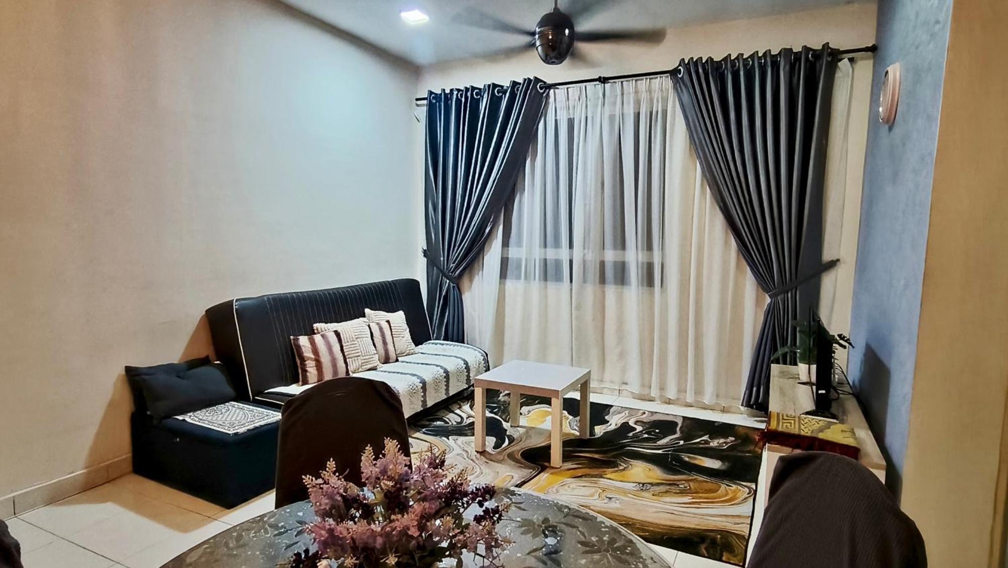 Leezahomestay Bayan Lepas Esterno foto